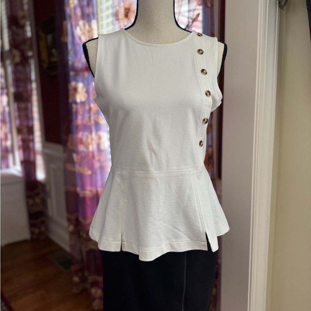 New Ann Taylor white top with buttons sleeveless size S